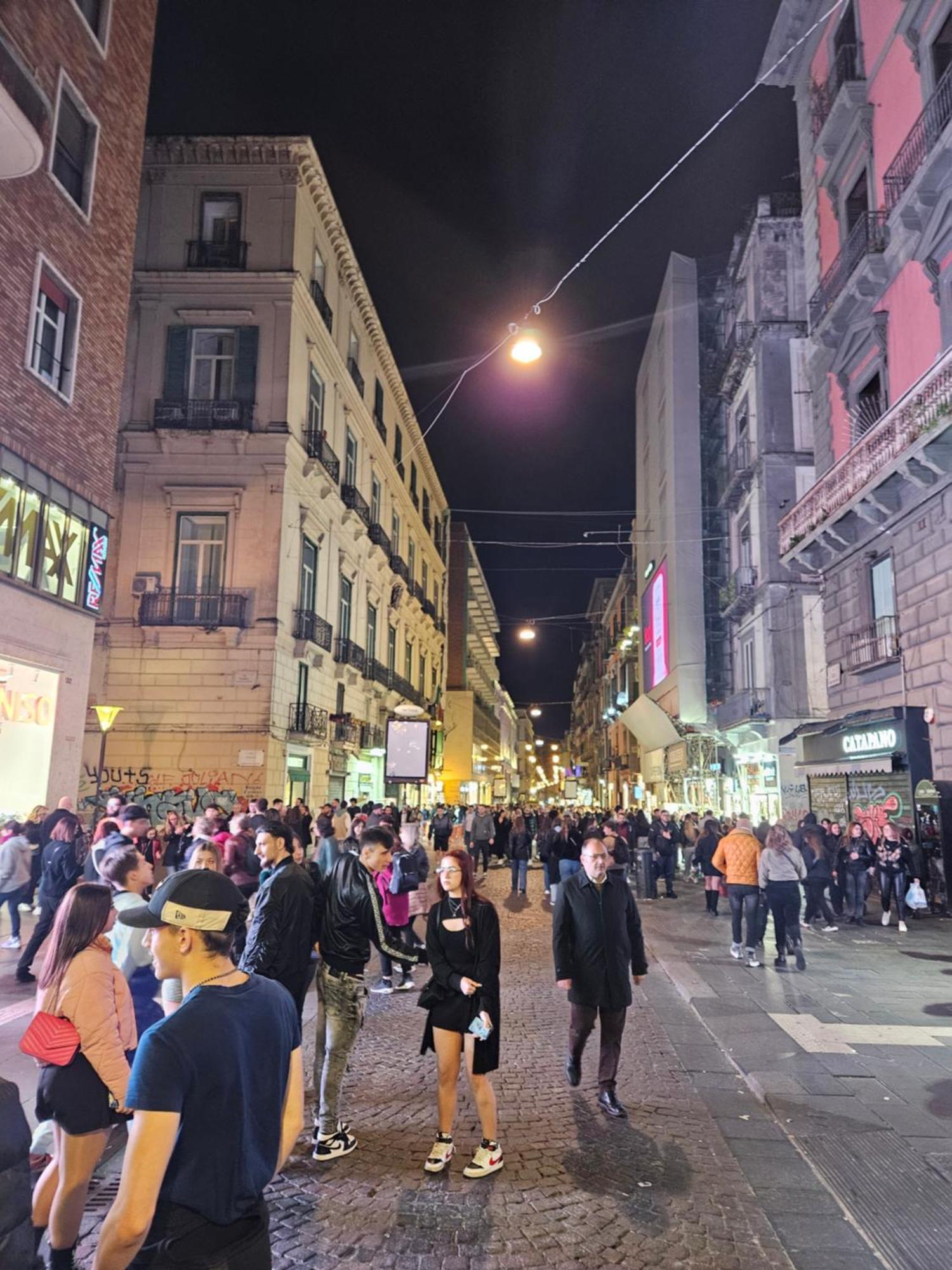 Casa Savoia Dream Apartment Napoli Bagian luar foto